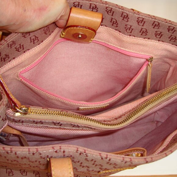 Vintage Dooney & Bourke East/West Tote Reddish Pink w/Leather Straps GOOD CONDIT - Picture 6 of 12